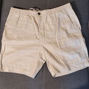 H&M - Cream Shorts - Size Large